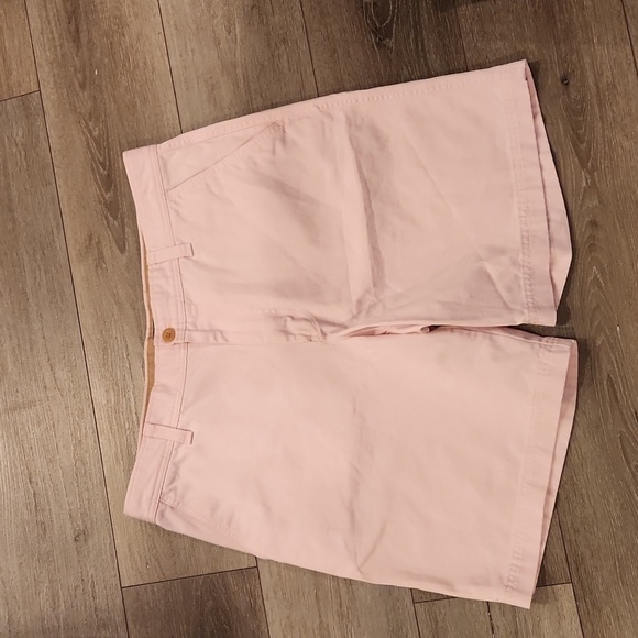 Izod Men's Shorts - Picture 1 of 6